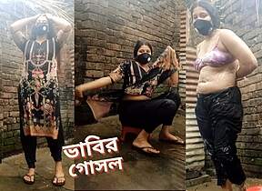 Bengali Astonishing Bhabi showing her