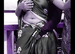 Big ass beautiful saree bhabi cheating
